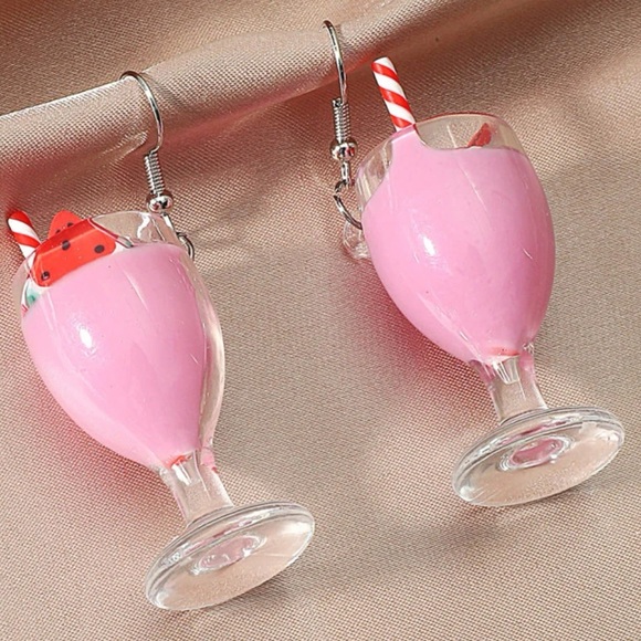 Adorable Pink Drink Design Earrings - Picture 3 of 3